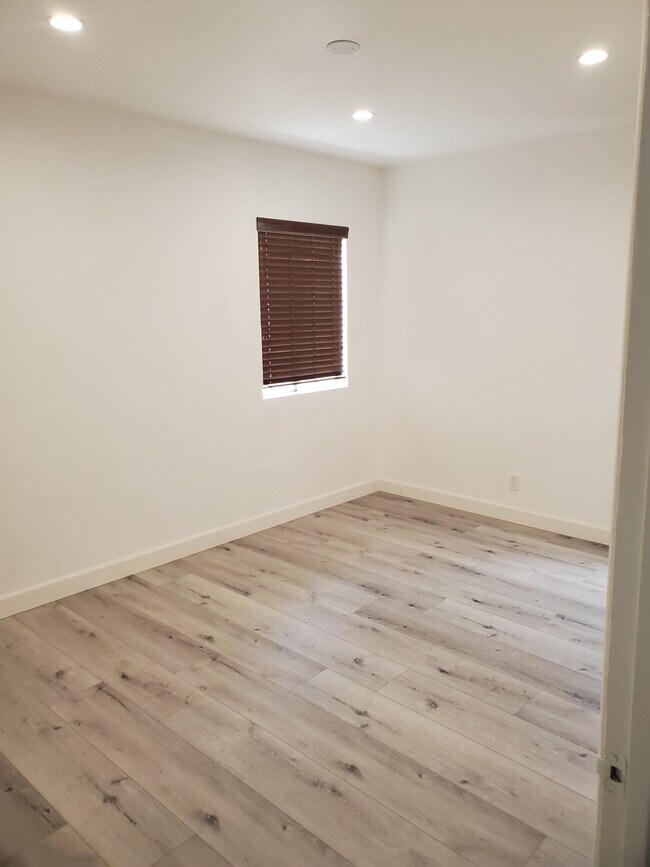 bedroom - 500 S Main St