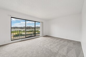 Building Photo - Lakewood Apartments At Lake Merced