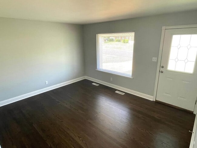 Foto del edificio - 5307 Crestside Ln