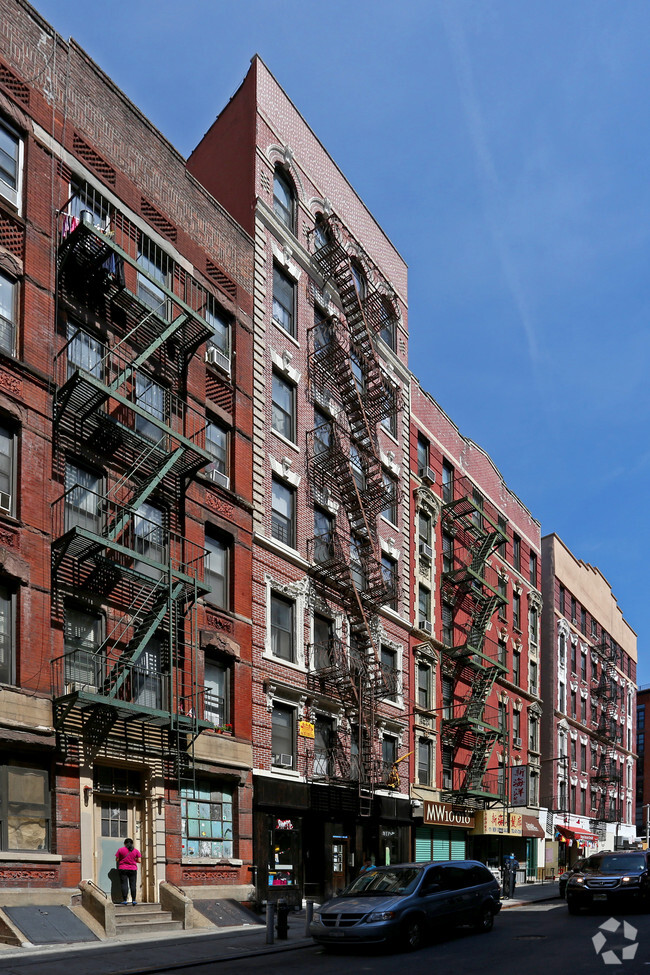 Building Photo - 167  Mott Street