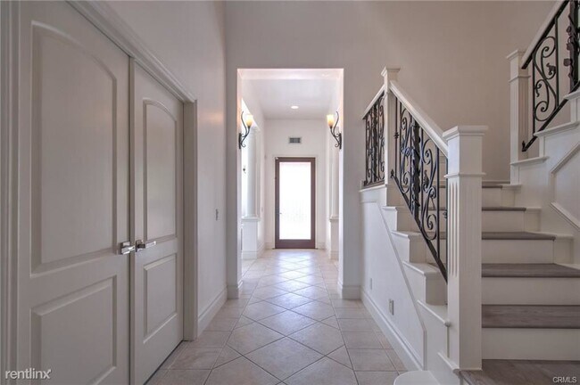 Building Photo - 5 br, 4 bath House - 33 Fawnridge Pl