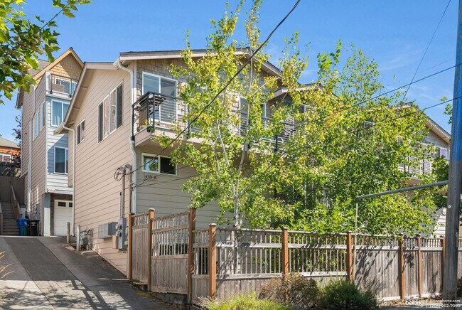 Foto del edificio - 4316 Greenwood Ave N