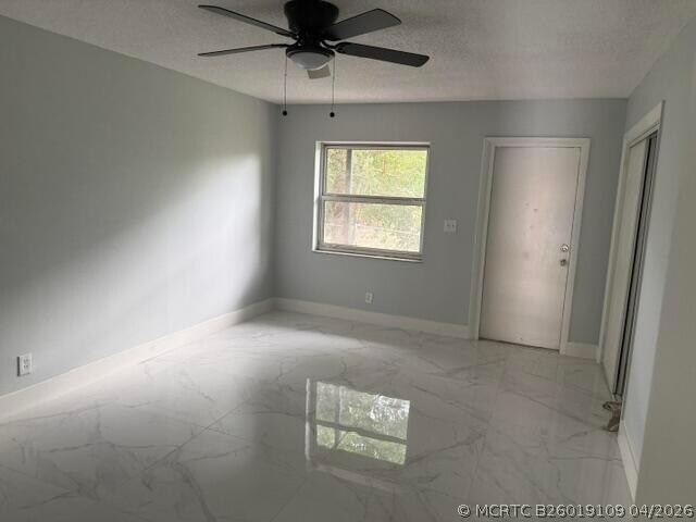 Foto del edificio - 4210 Riverside Dr