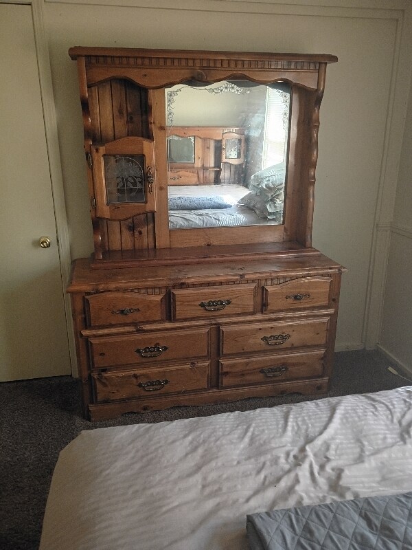 Foto del edificio - 817 E Franklin St