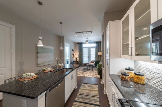 Foto del edificio - 1 Month Free Rent – Move In Before It’s Gone!
