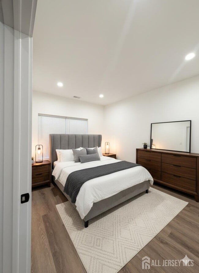 Foto del edificio - 581 Middlesex Ave