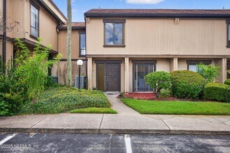 Building Photo - 7622 Las Palmas Way