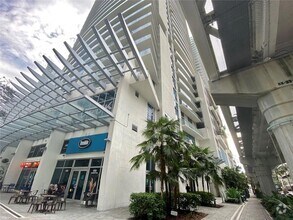 Building Photo - 1100 S Miami Ave