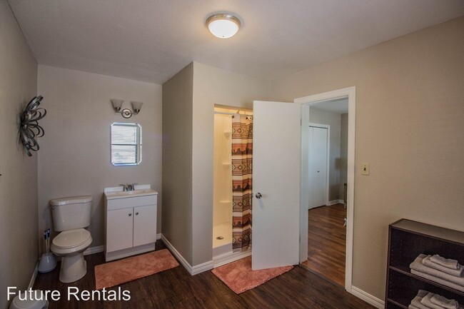 Building Photo - 62 Curlew Pl
