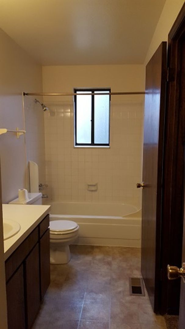 Foto del edificio - Room to Grow! 4-Bedroom Fort Collins Home with Finished Basement