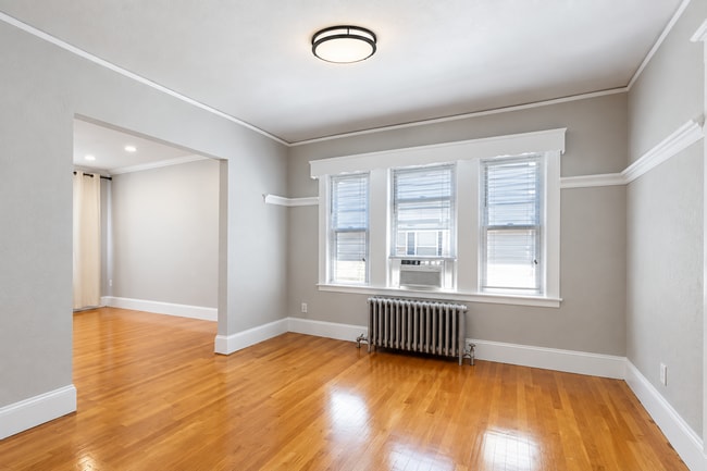 Building Photo - 241 Beech St