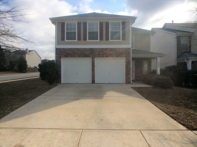 Building Photo - 1894 Roble Dr