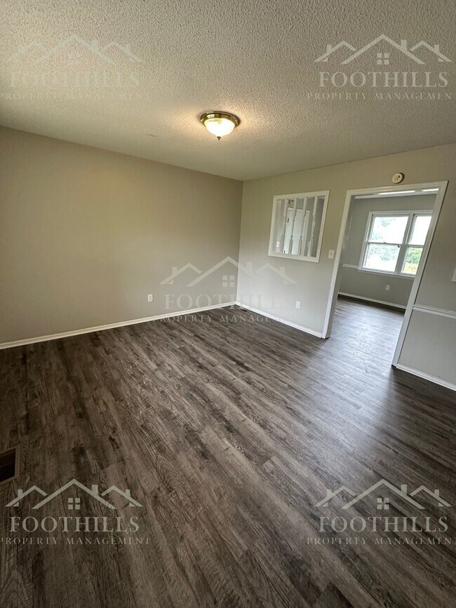 Foto del edificio - 3-Bed Home with Open Layout & Patio in Pelzer