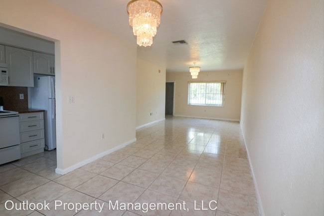 Building Photo - 2 br, 1 bath House - 308 Nw 85 ST