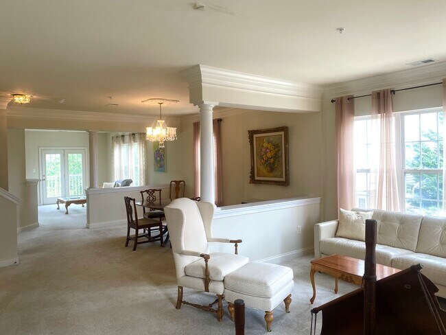 Building Photo - 151 Chevy Chase St