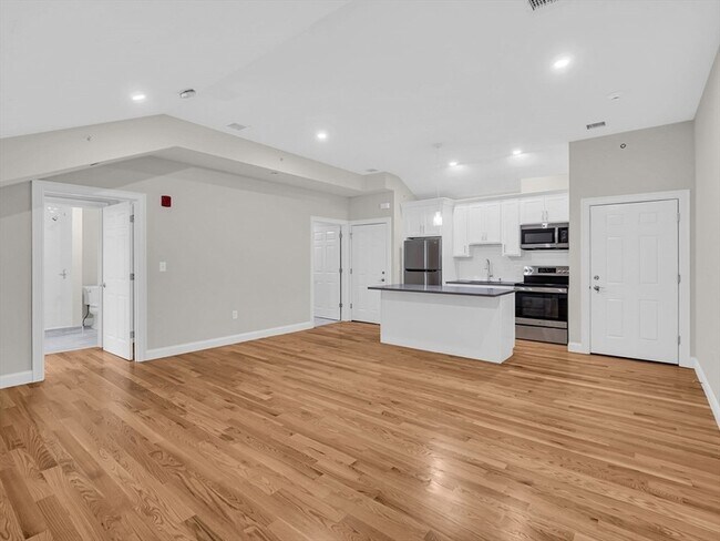 Foto del edificio - 97 Great Rd