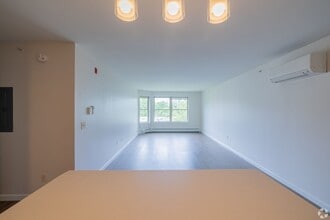 Interior Photo - Village at Autumn Pond