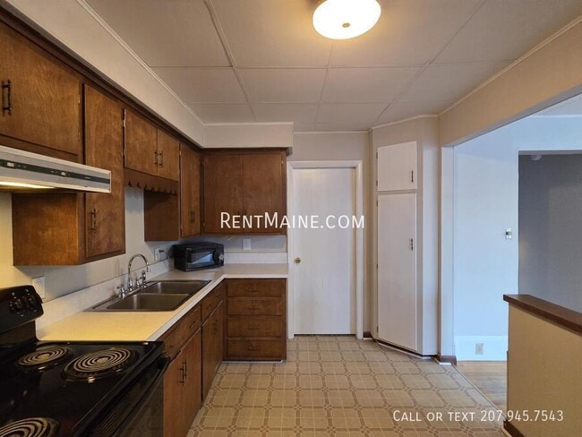 Building Photo - 84 Shawmut St