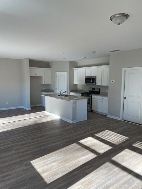 Foto del edificio - 313 Golden Eagle Pkwy
