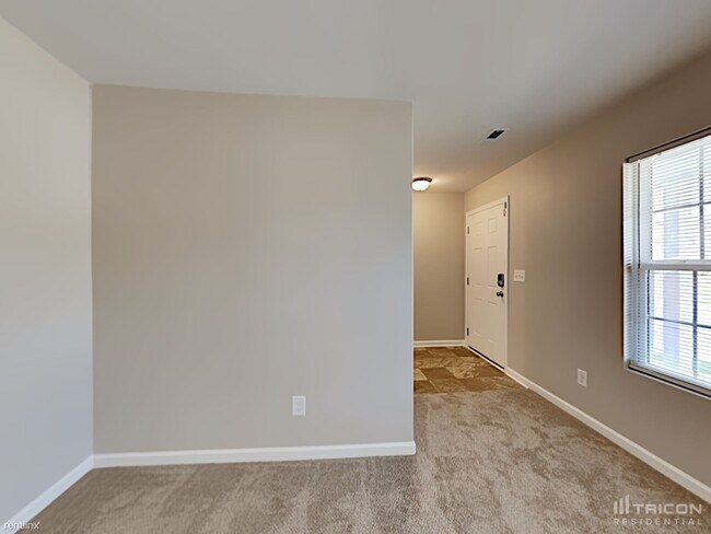Building Photo - 203 Marcella Dr
