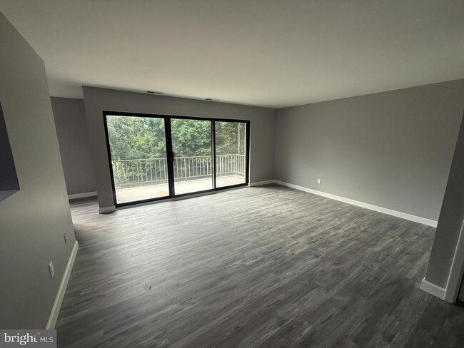 Foto del edificio - 6029-4 Majors Ln