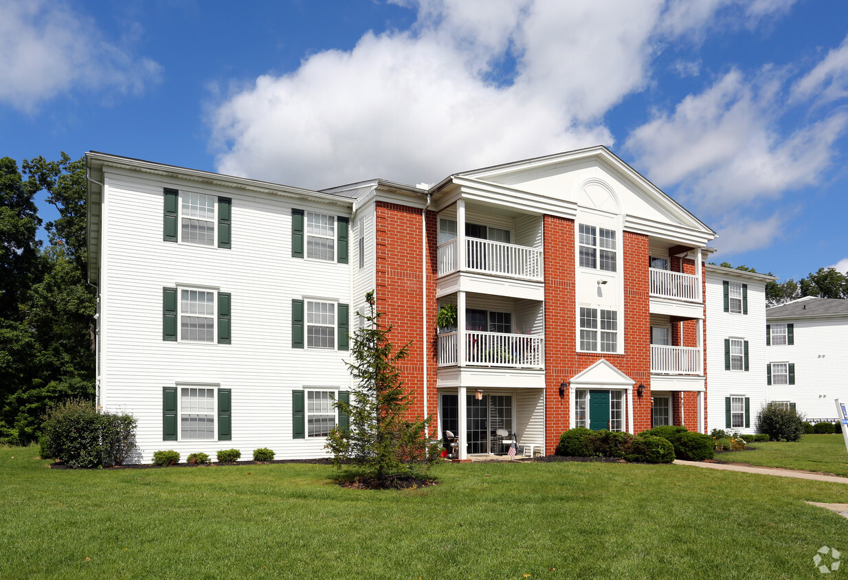 Eaton Ridge - Apartments in Sagamore Hills, OH | Apartments.com