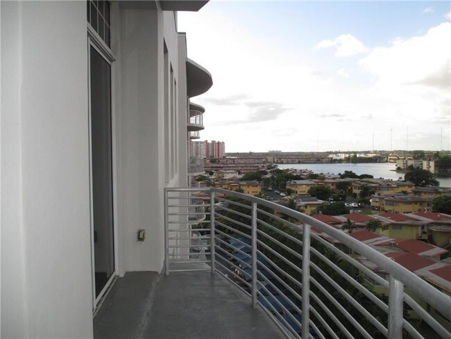 Foto del edificio - 1791 NE Miami Gardens Dr