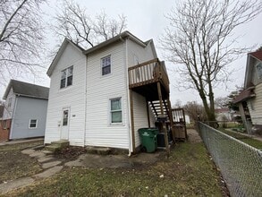 Building Photo - 416 8th St