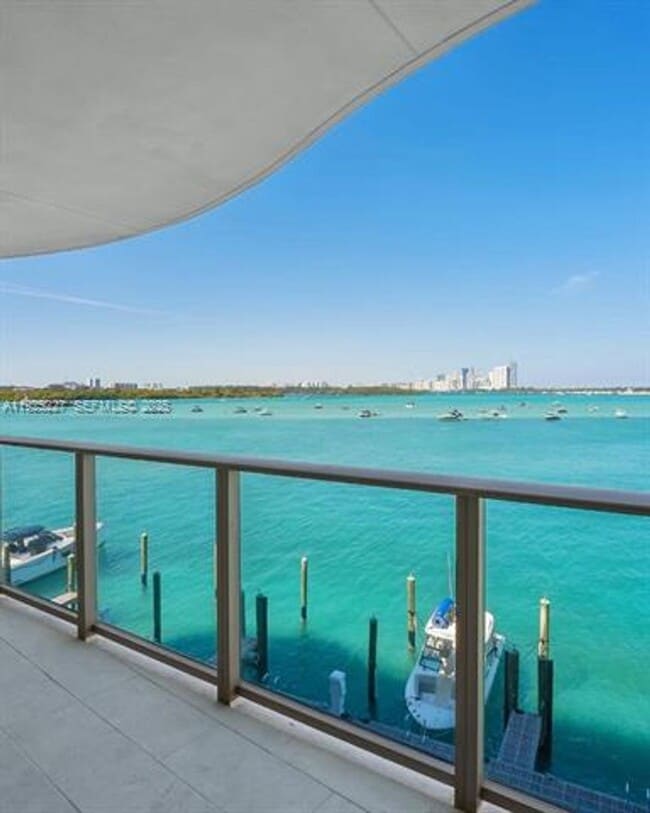 Foto del edificio - 1135 103rd St