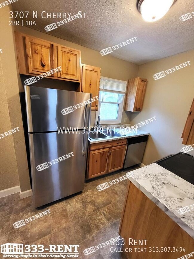 Foto del edificio - 3707 N Cherry St