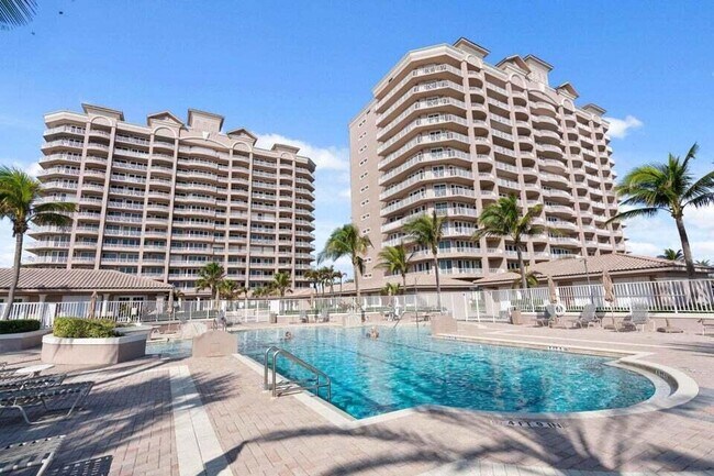 Building Photo - 750 Ocean Royale Way
