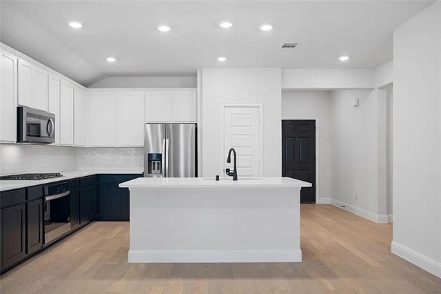 Foto del edificio - 3316 Riverlawn Dr