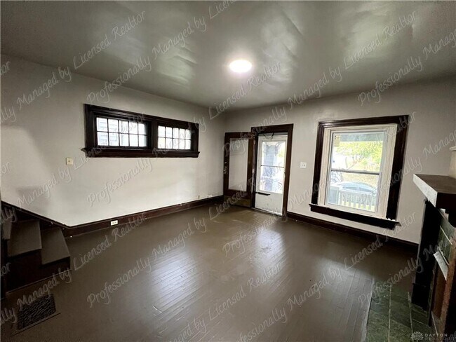 Foto del edificio - 822 Harvard Blvd