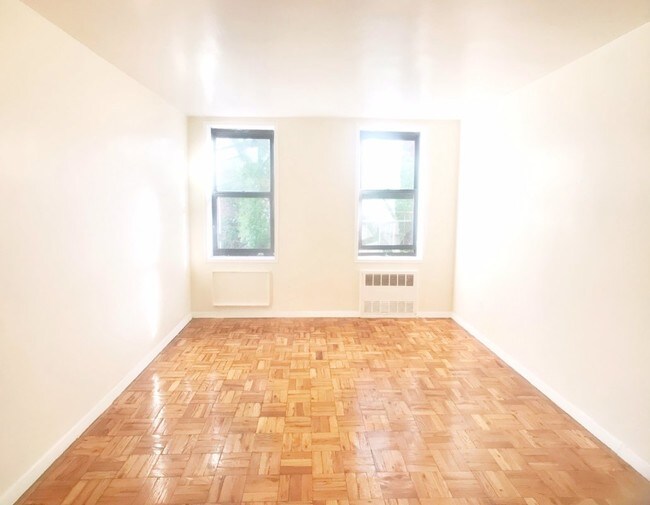 Building Photo - 288 W 238th St