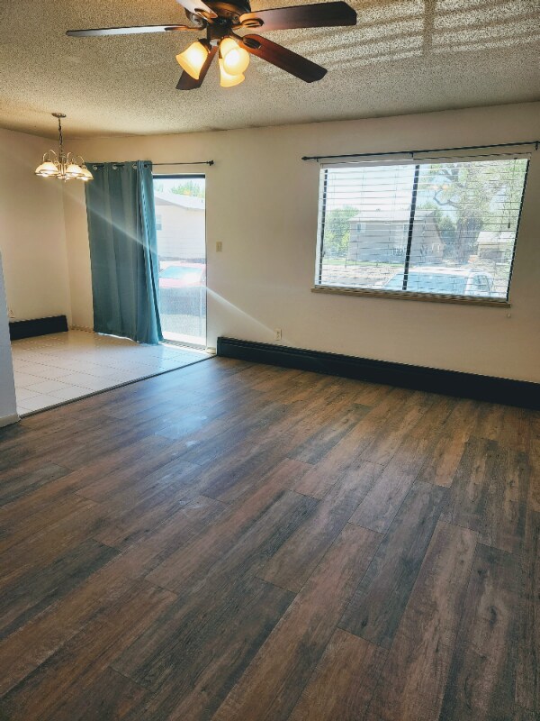 Building Photo - 447 Shire Dr