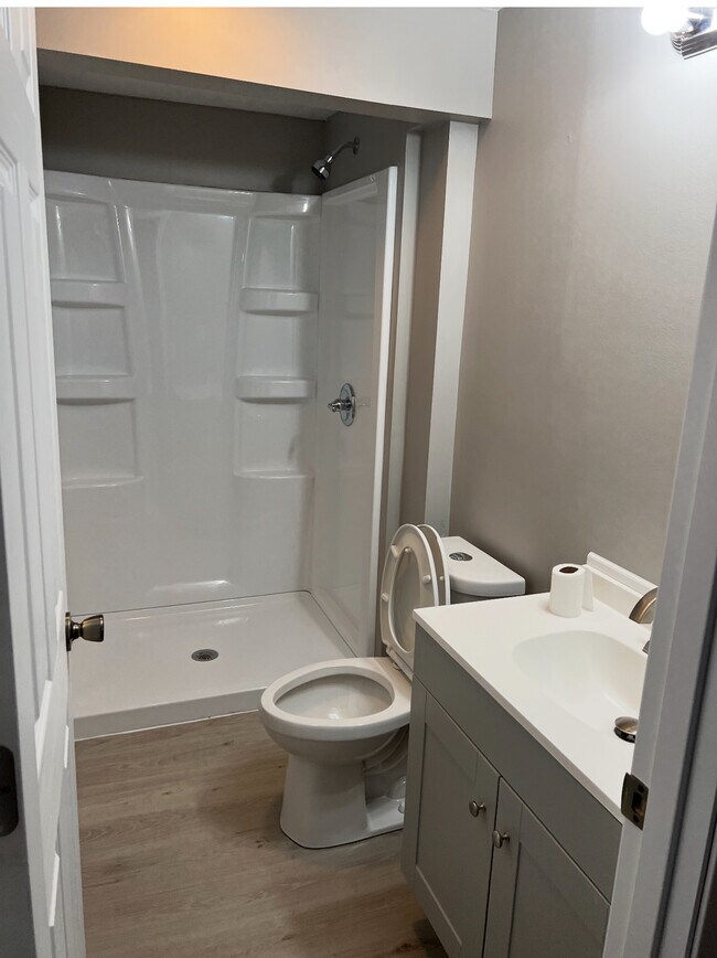 Foto del edificio - 8422 Brunswick Ct N