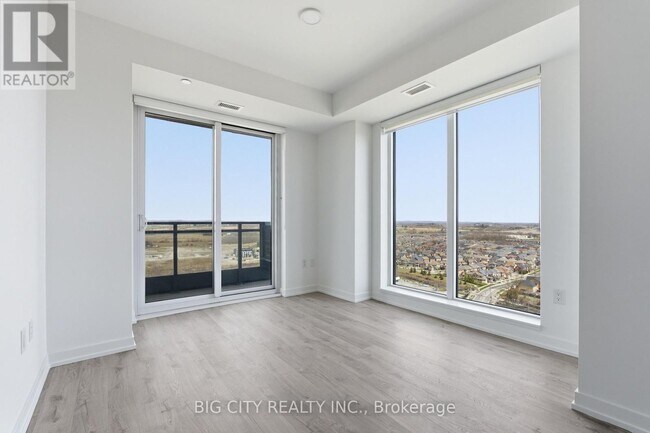 Photo du bâtiment - 9751 Markham Rd