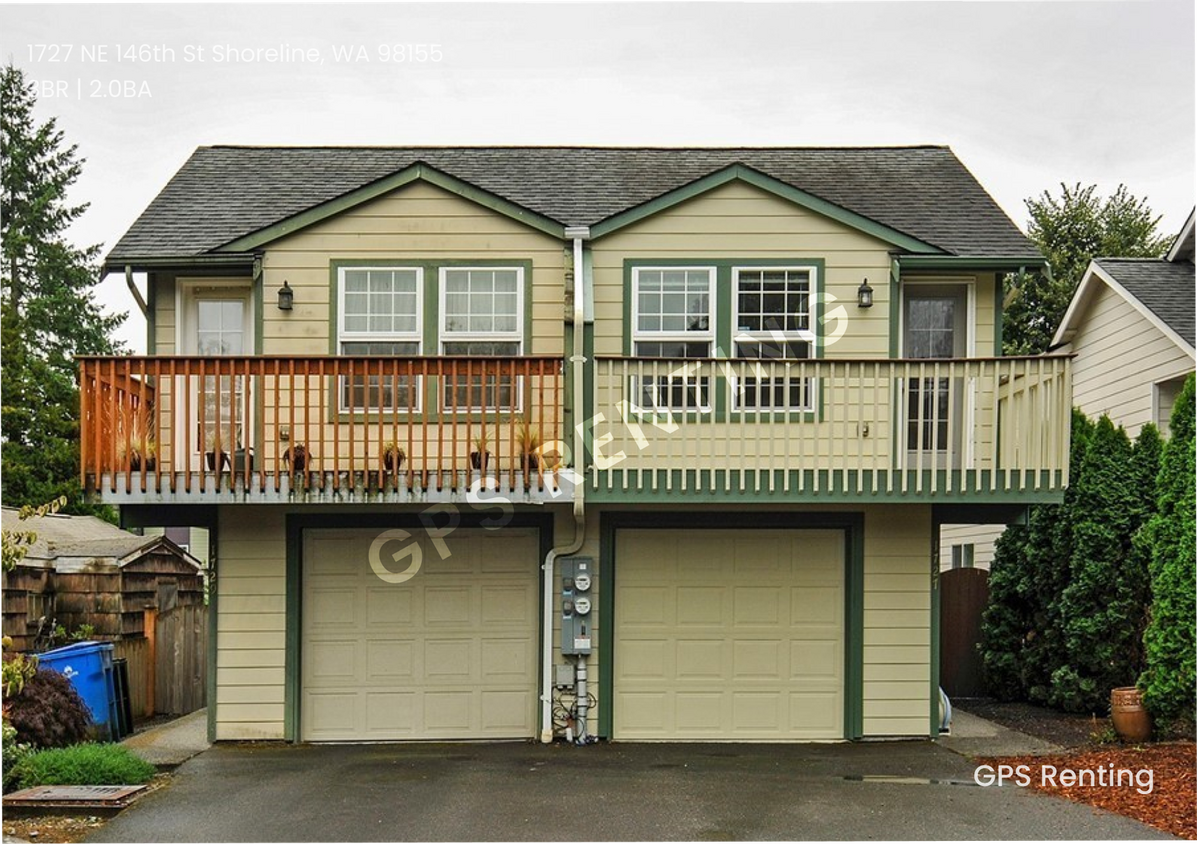 Primary Photo - Shoreline Townhouse with great fenced yard