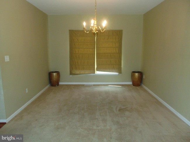 Building Photo - 224 Dillons Ln