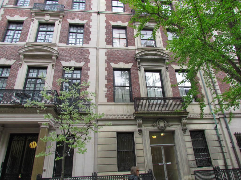 Primary Photo - 69 West St