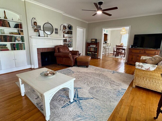 Foto del edificio - PRIVATE 3/2 WATERFRONT HOME ON INDIAN RIVER DRIVE