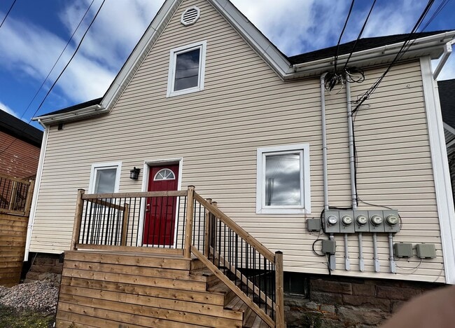 Photo du bâtiment - 153 St. George St