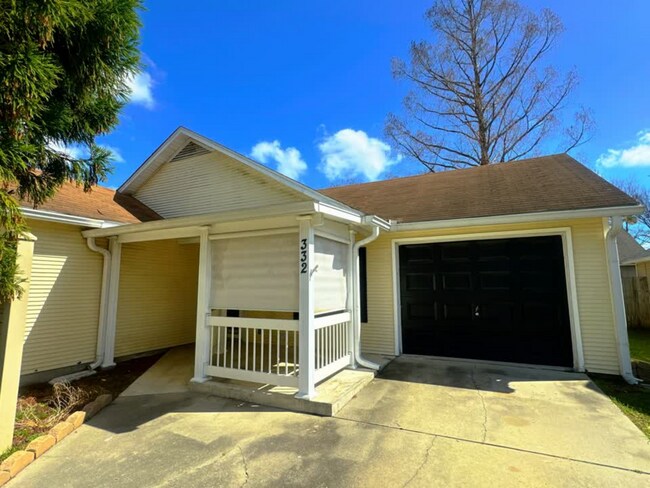 Foto del edificio - 332 Sawgrass Dr