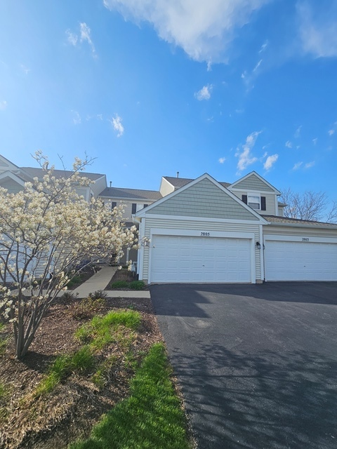 Building Photo - 2805 Vernal Ln