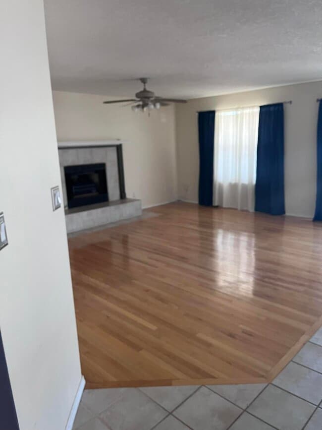 Building Photo - 7816 Ridgeview Dr NW