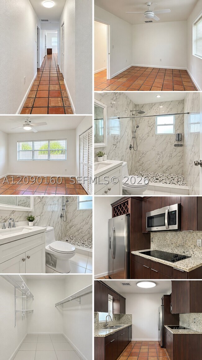 Building Photo - 9851 Martinique Dr