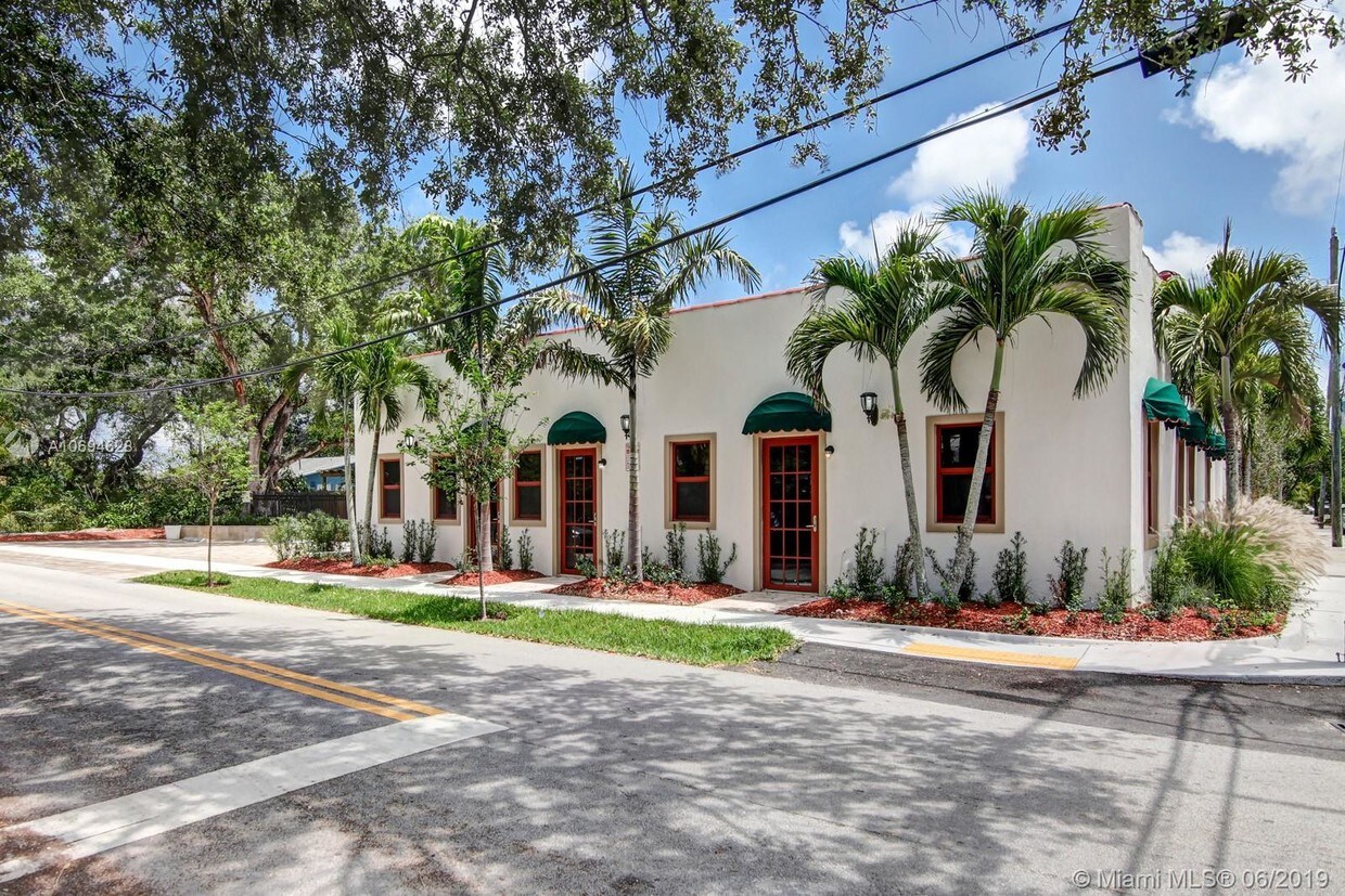 Primary Photo - 735 W Las Olas Blvd
