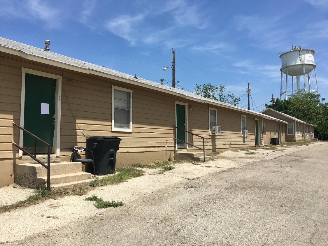 Primary Photo - 1200 N College St