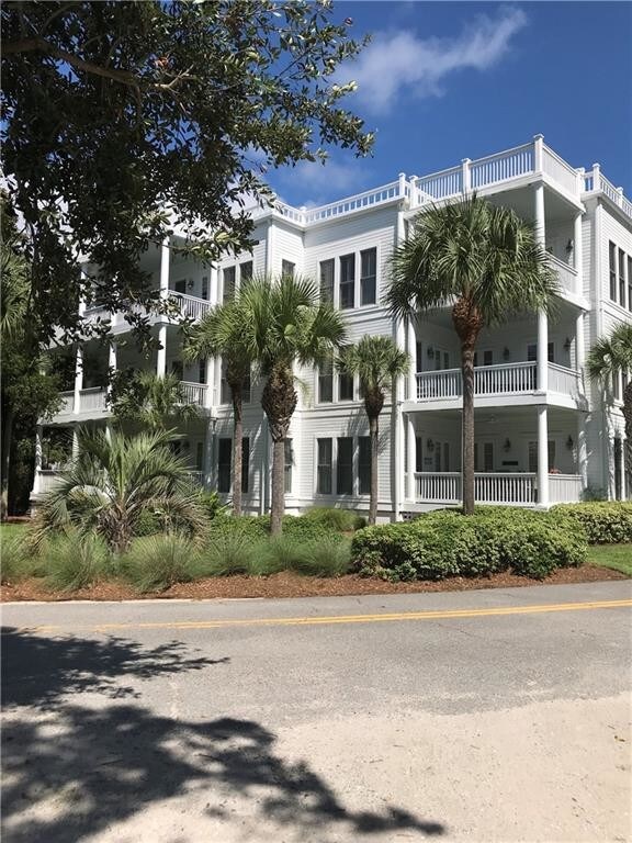 Building Photo - 652 Oglethorpe Ave
