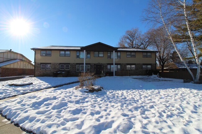 Building Photo - 6875 Kathleen Ct